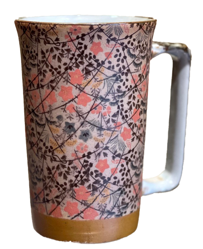 Mug à thé à motifs fleurs rouges et lignes noirs capacité 40cl