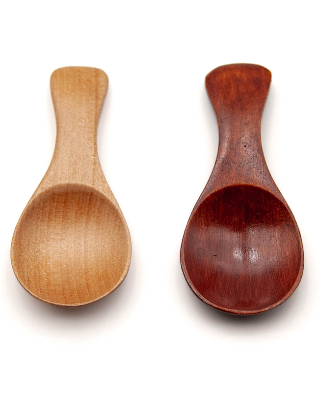 doseur à thé en bois naturel ou rouge